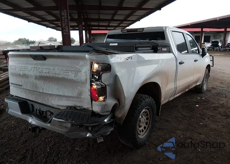 2021 Chevrolet Silverado 1500 4Wd Standard Bed Wt z USA, uszkodzony, nr VIN 1GCUYAEF6MZ424491